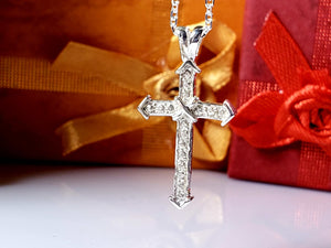 Beautiful Sterling Silver Cross Pendant.